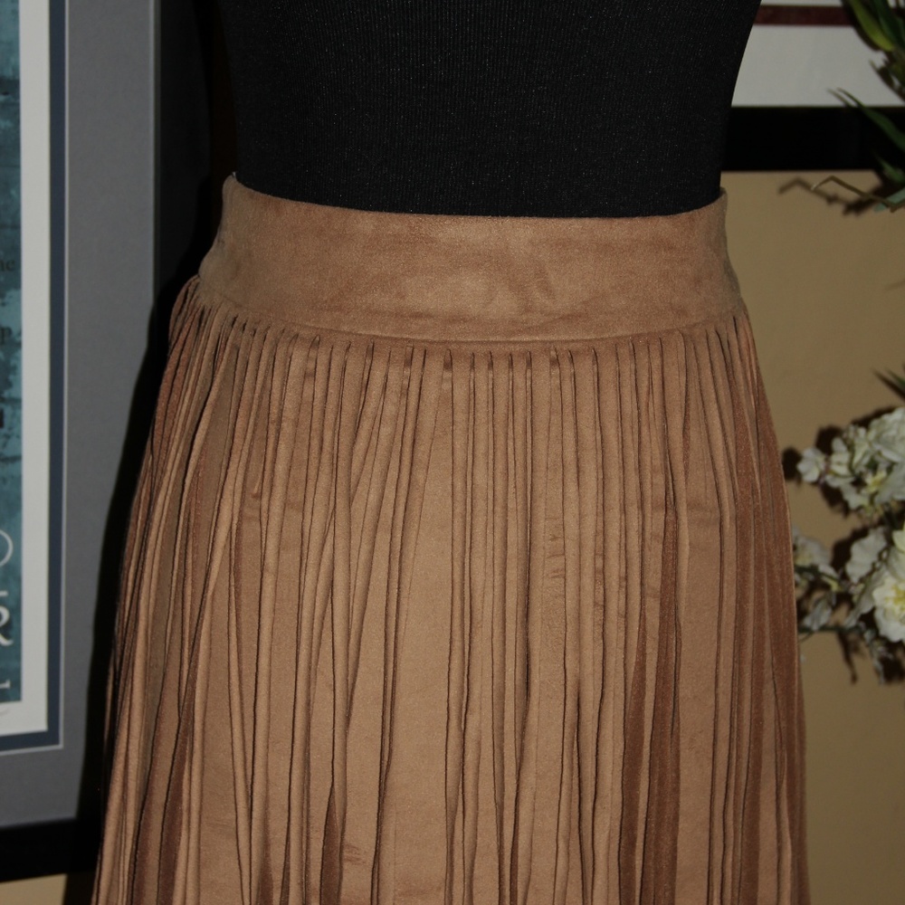 Union of Angels Faux Suede Skirt